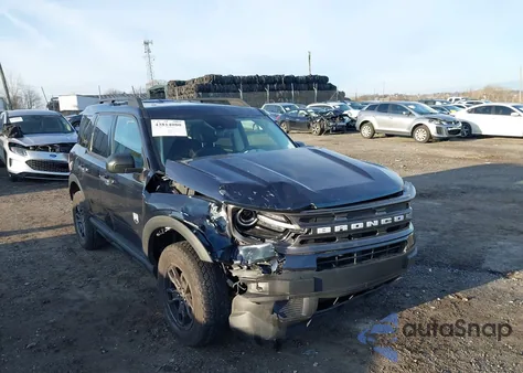 2021 Ford Bronco Sport Big Bend z USA, uszkodzony, nr VIN 3FMCR9B65MRA93821